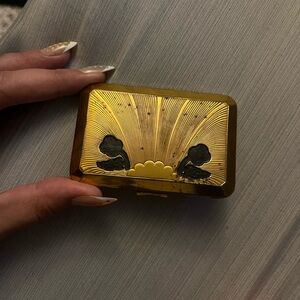 Richard Hudbut Vintage compact